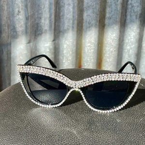 Cateye Sunglasses with Faux Rhinestones-Black- Fashion Glasses